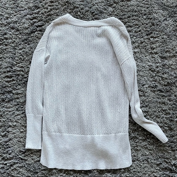 STYLUS Knitted V-Neck Oatmeal Sweater - Picture 4 of 4